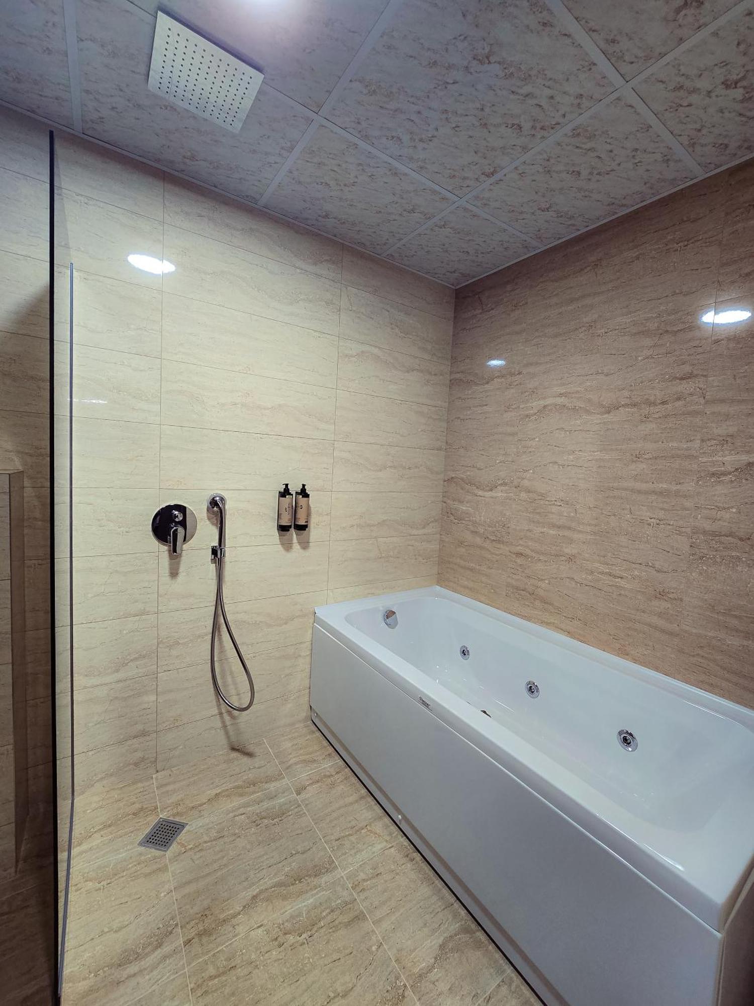 Комплекс Бабенец Hotel Gorna Oryakhovitsa Exterior photo